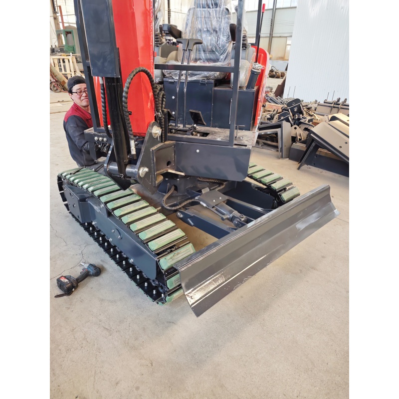 Special steel track for small excavators, with reinforced rubber blocks added to the outermost side of the track