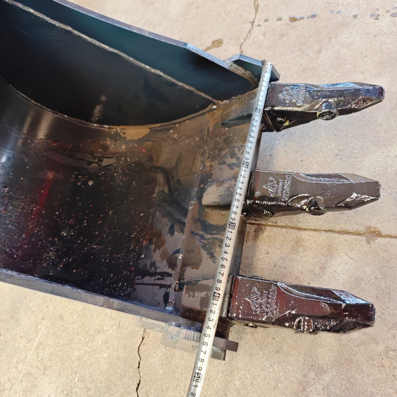 narrow bucket