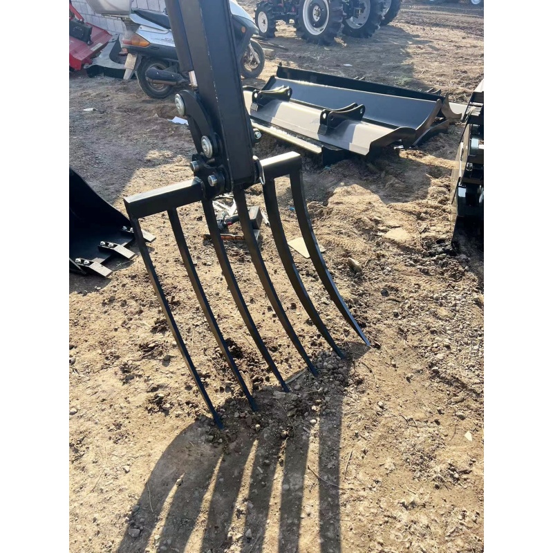 Small excavator attachments-large multi-tooth rake (grass rake)