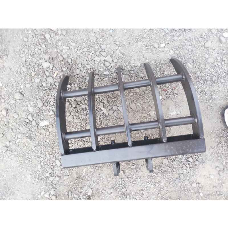Small excavator attachment-multifunctional multi-tooth rake (grass rake)