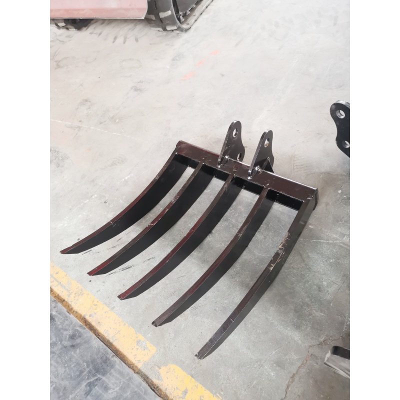 Small excavator attachment-multifunctional multi-tooth rake (grass rake)