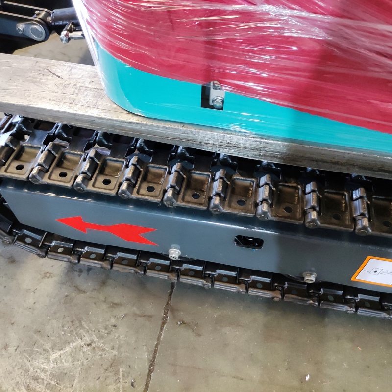 mini excavator with steel track