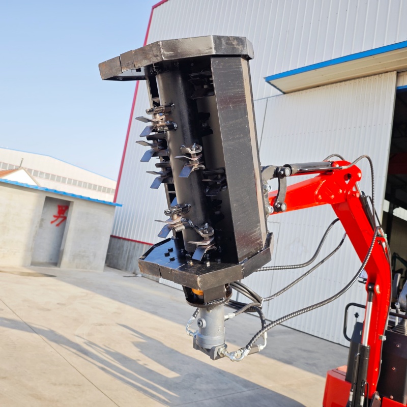 Small excavator - grass crushing machine
