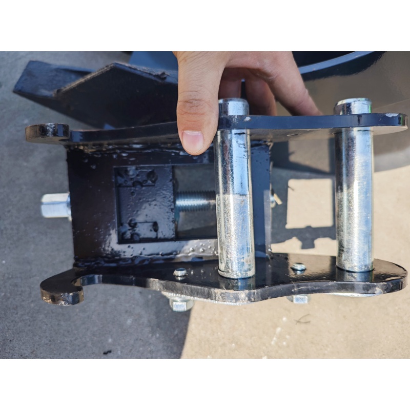 Mini excavator-mechanical quick-change head