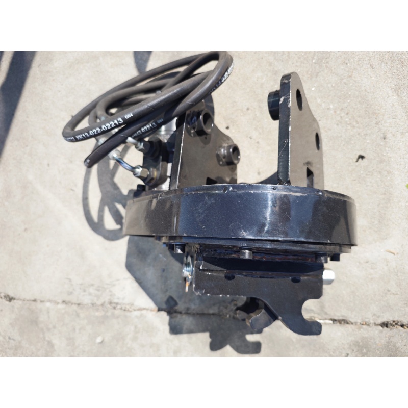 Mini excavator-hydraulic quick-change head