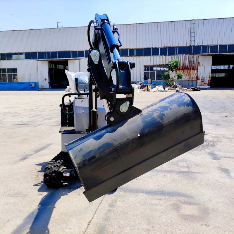 Small excavator attachment-tilting bucket