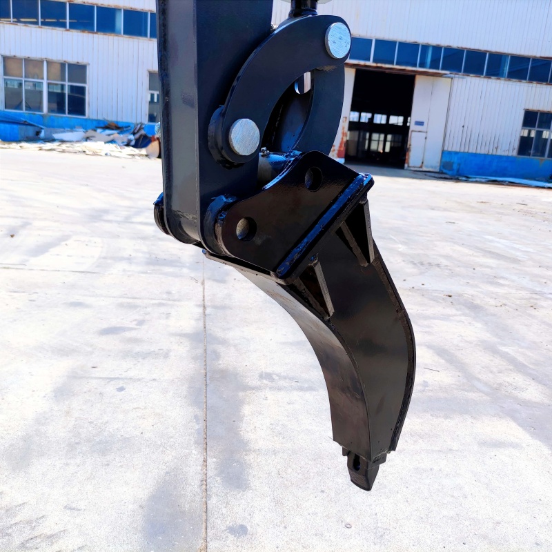 Mini excavator attachment – soil loosener