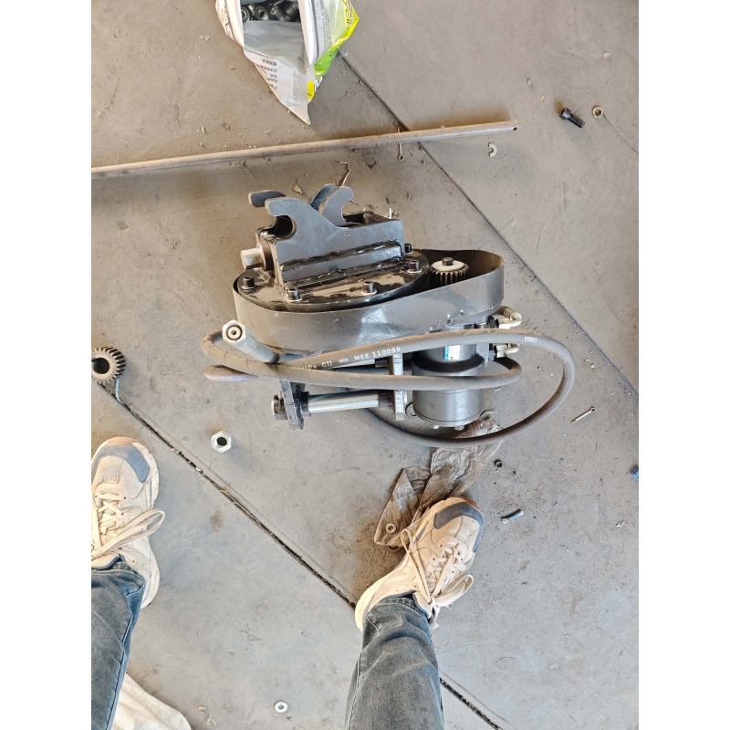 Mini excavator attachment-rotating bucket