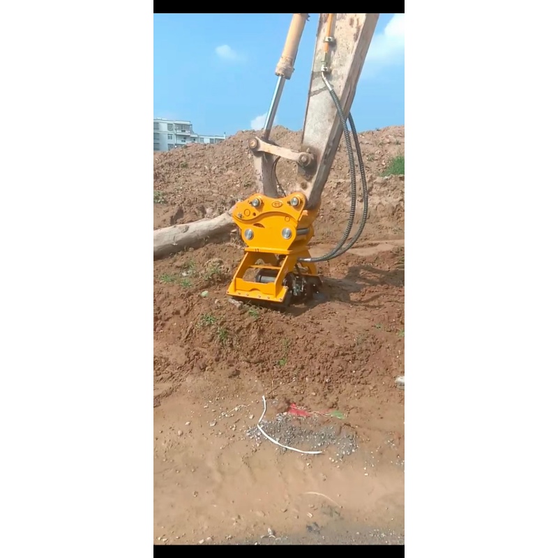 Mini excavator attachment: Vibration compactor