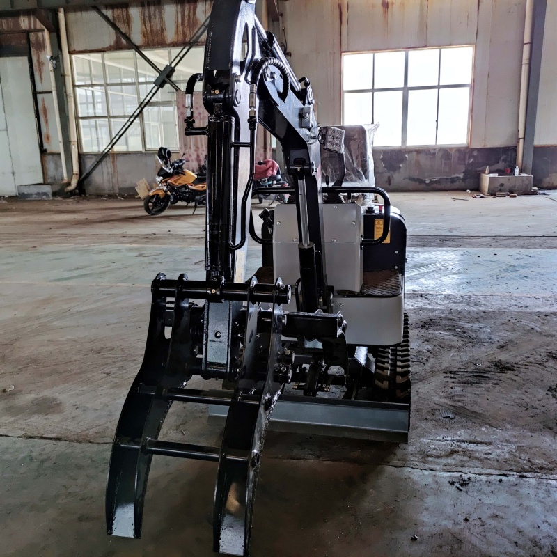 Small excavator attachment-grass and tree grab