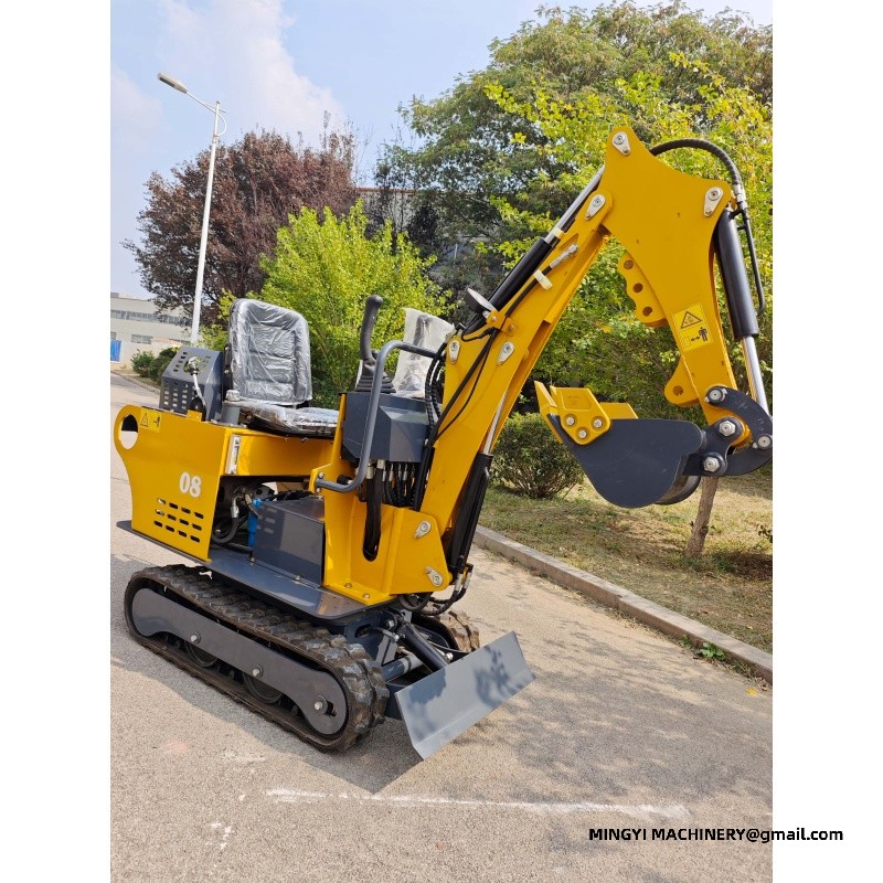 A mini excavator for interior decoration work, suitable for use inside elevator doors.