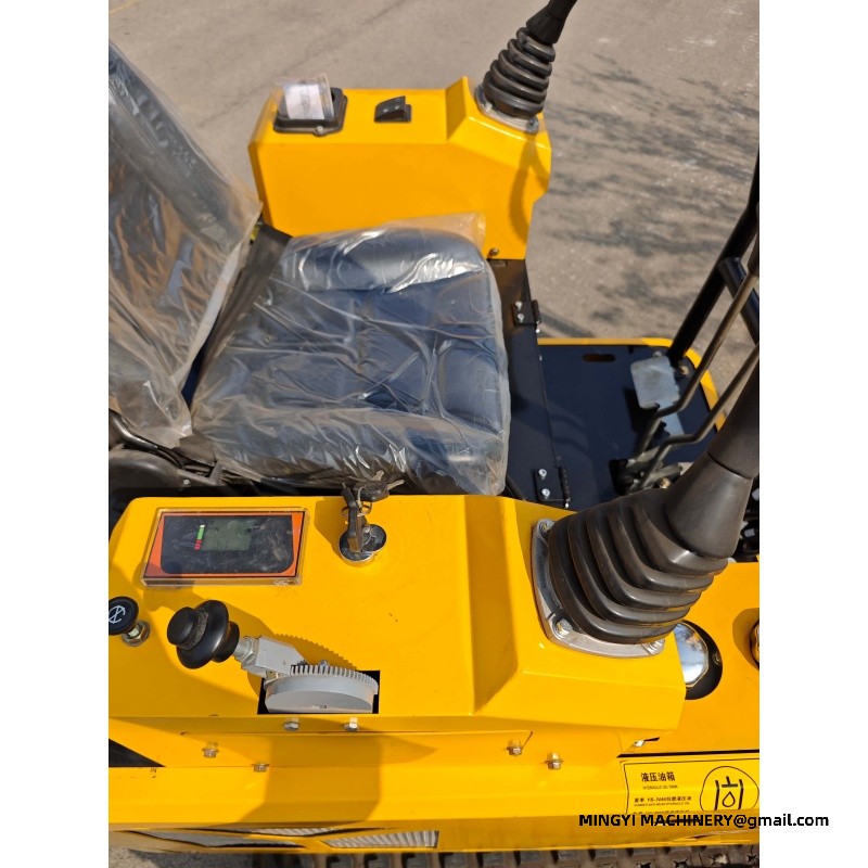 tracked mini excavator