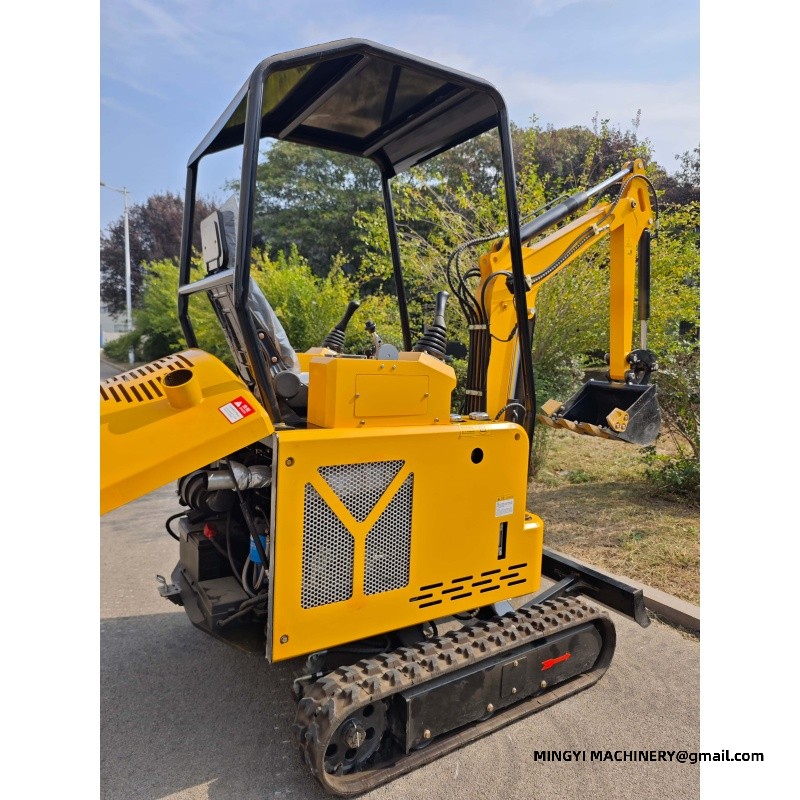 mini excavator with thumb