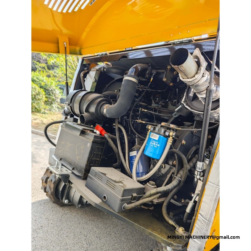 mini excavator with thumb