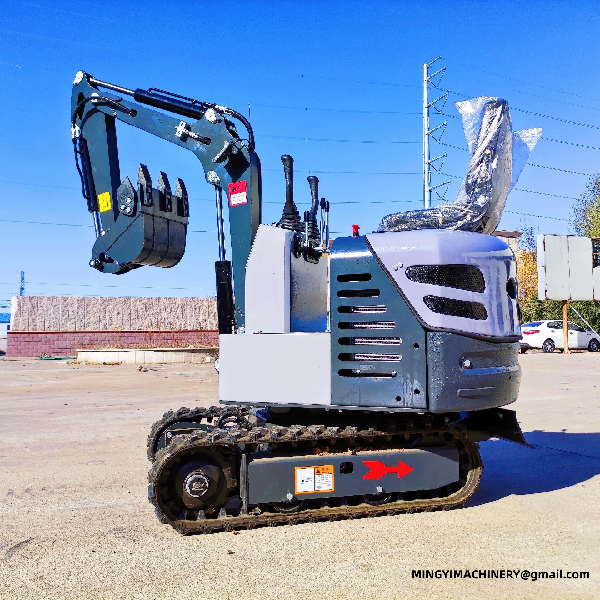 mini excavator for utility work