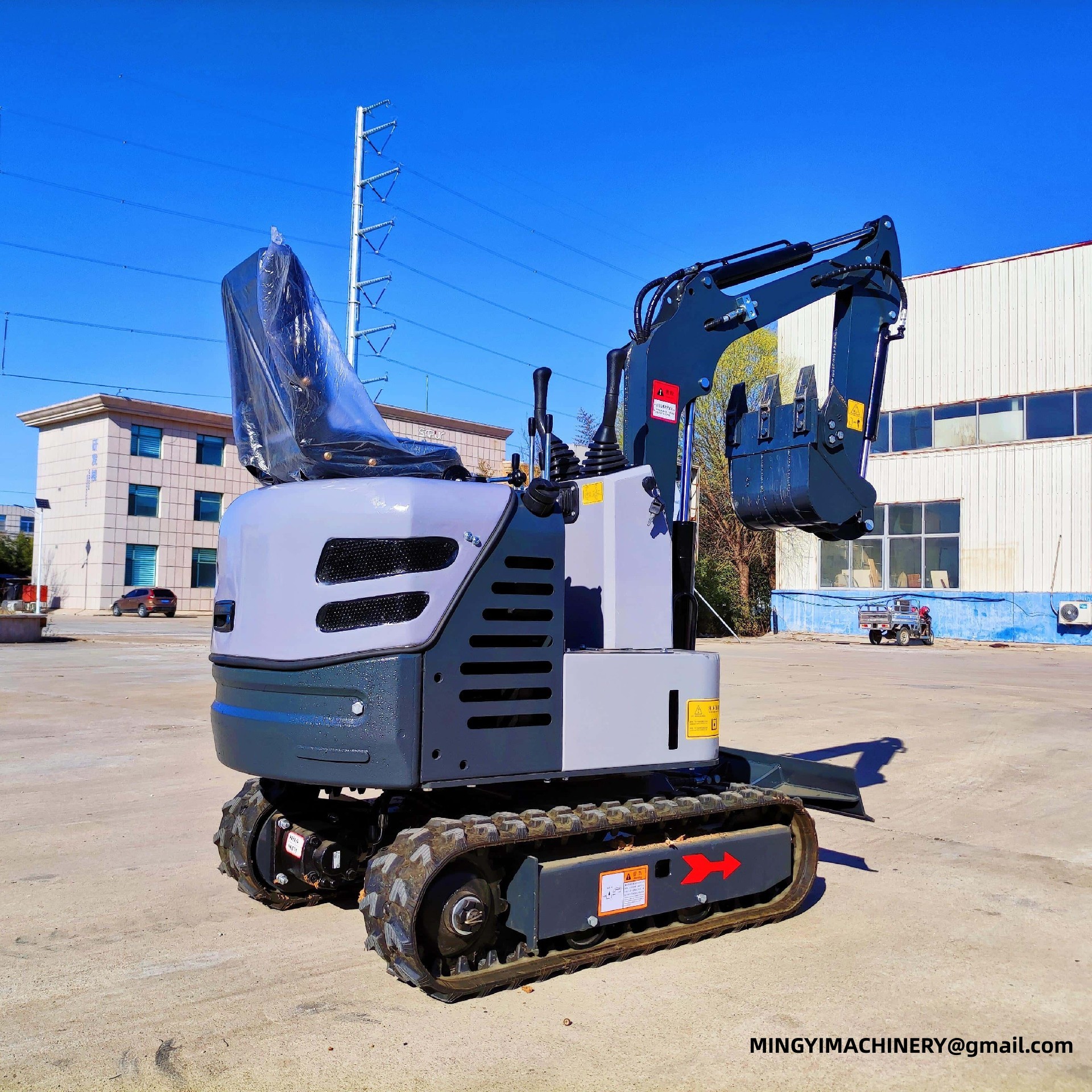 mini excavator for utility work