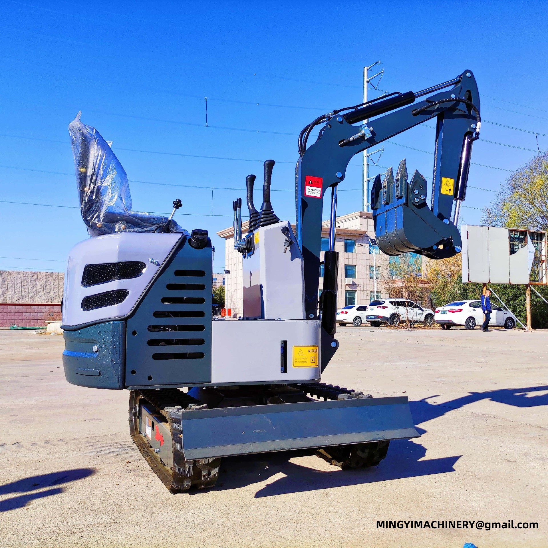 mini excavator for small projects