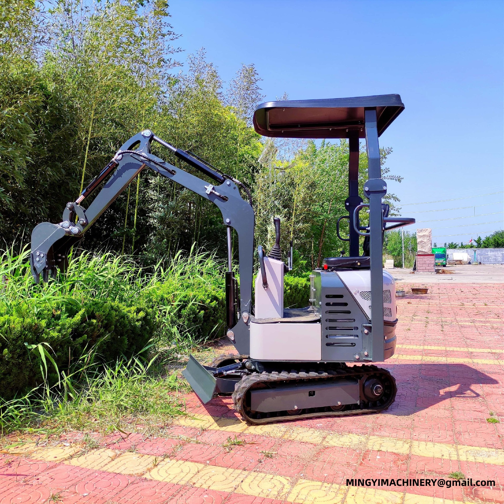 mini excavator for small projects
