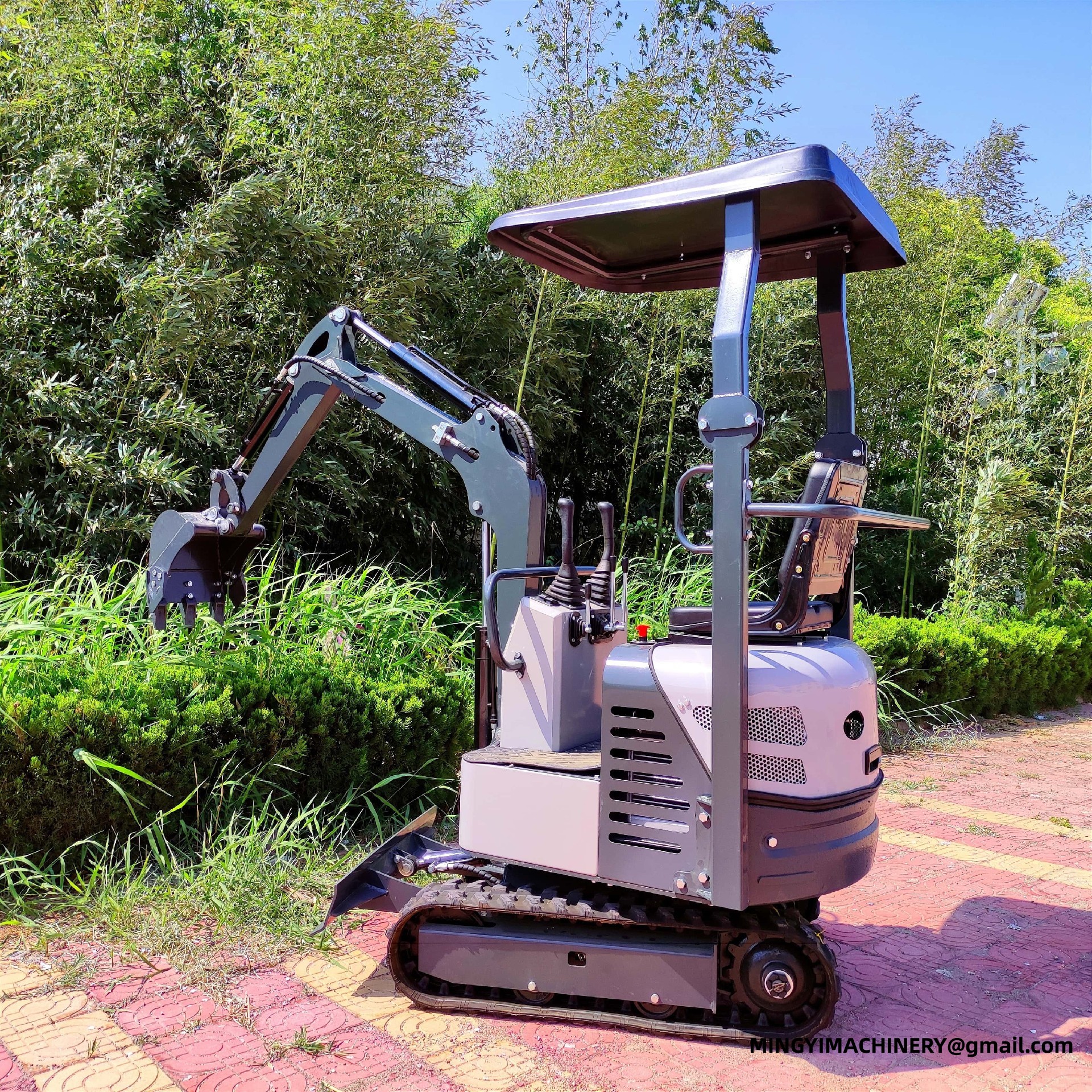 tracked mini excavator