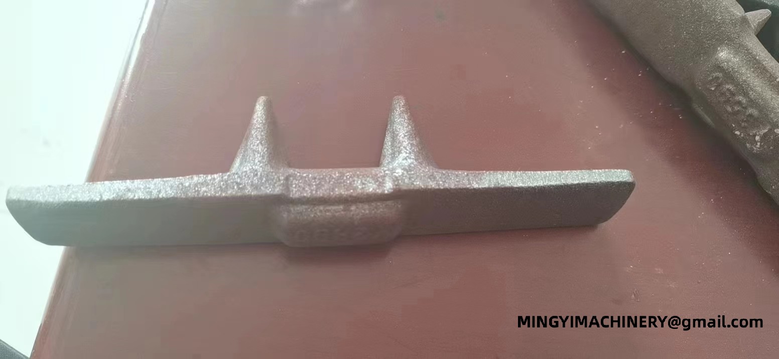 Steel Teeth of Tracked Excavator