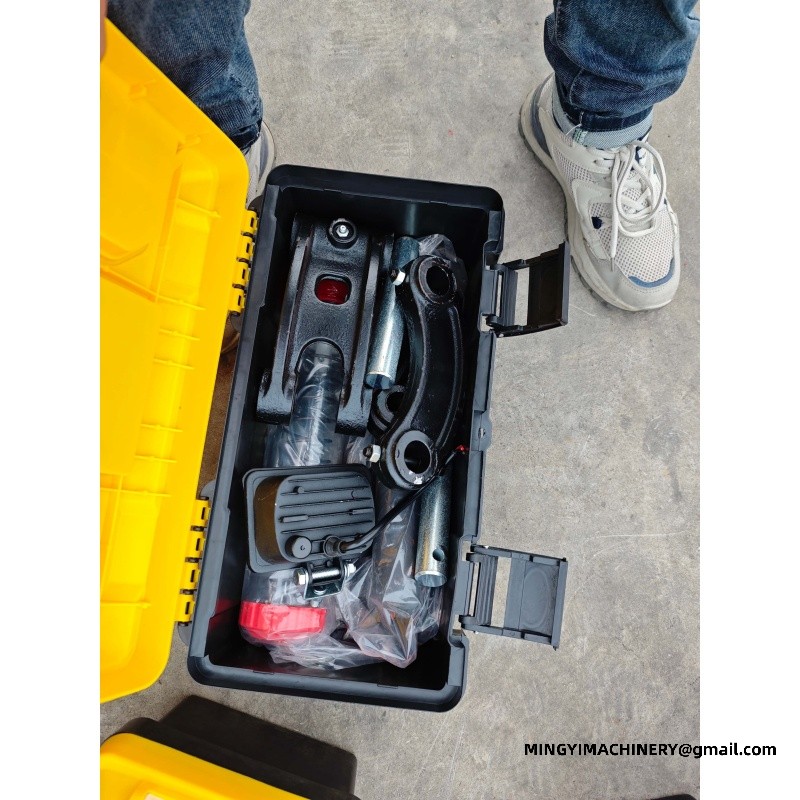 mini excavator with auger