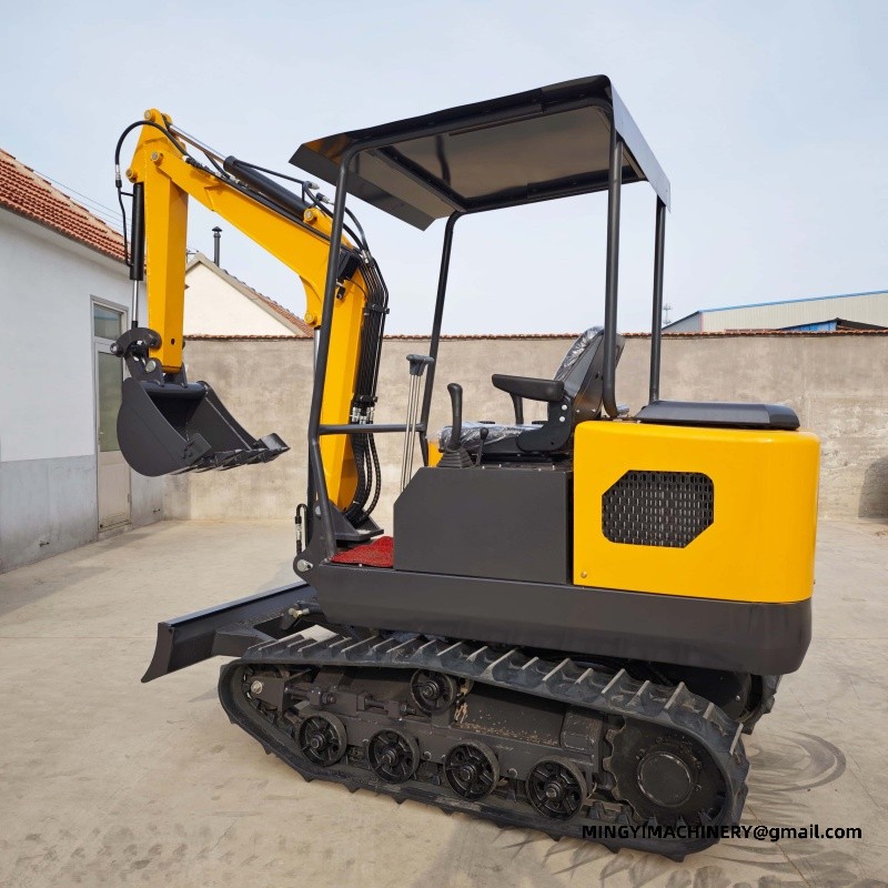 tracked mini excavato