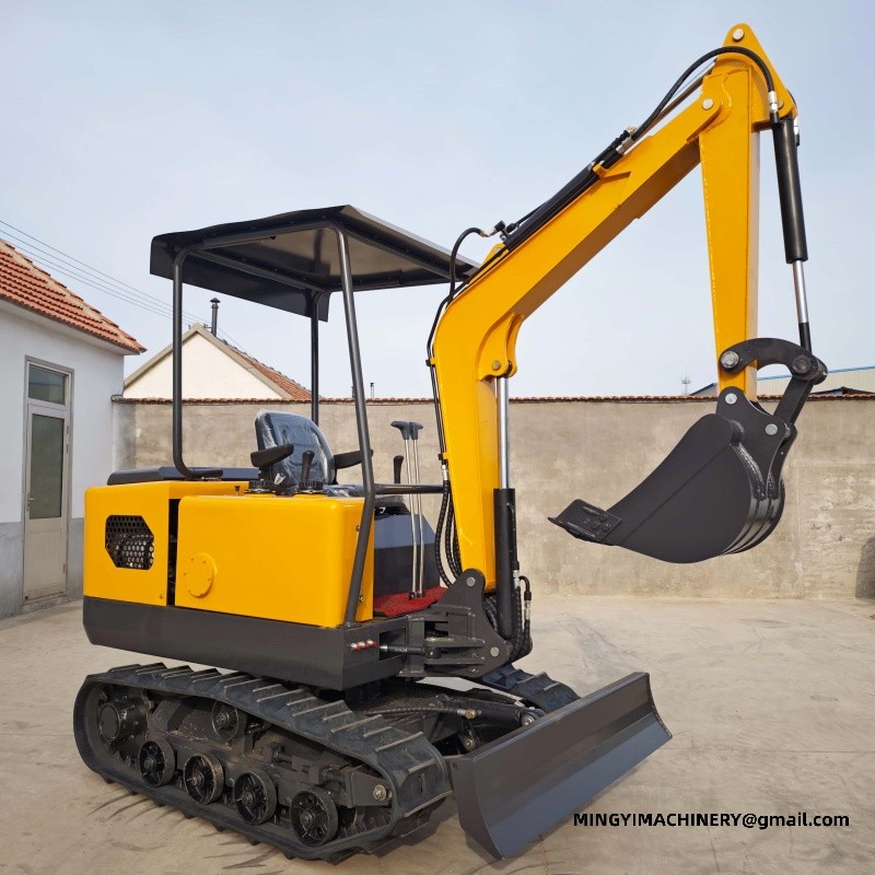 tracked mini excavato