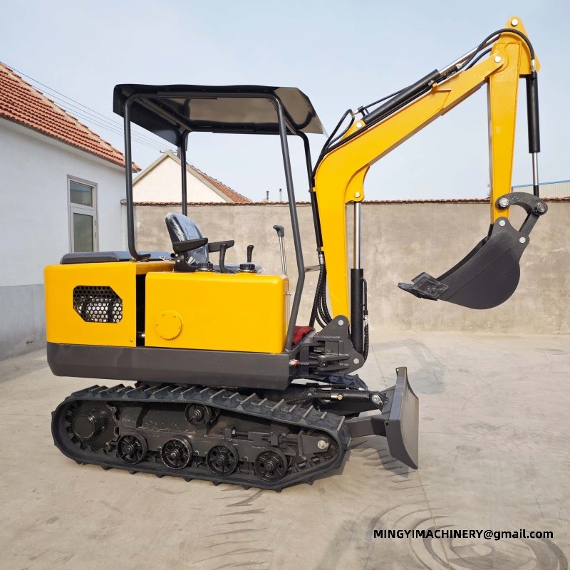 tracked mini excavato