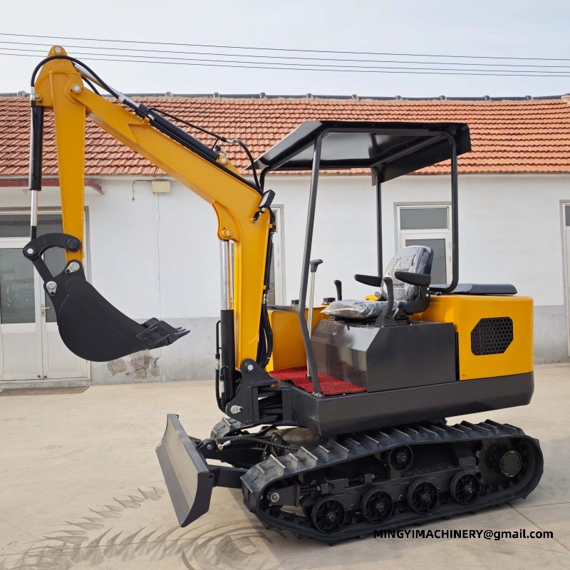 tracked mini excavato