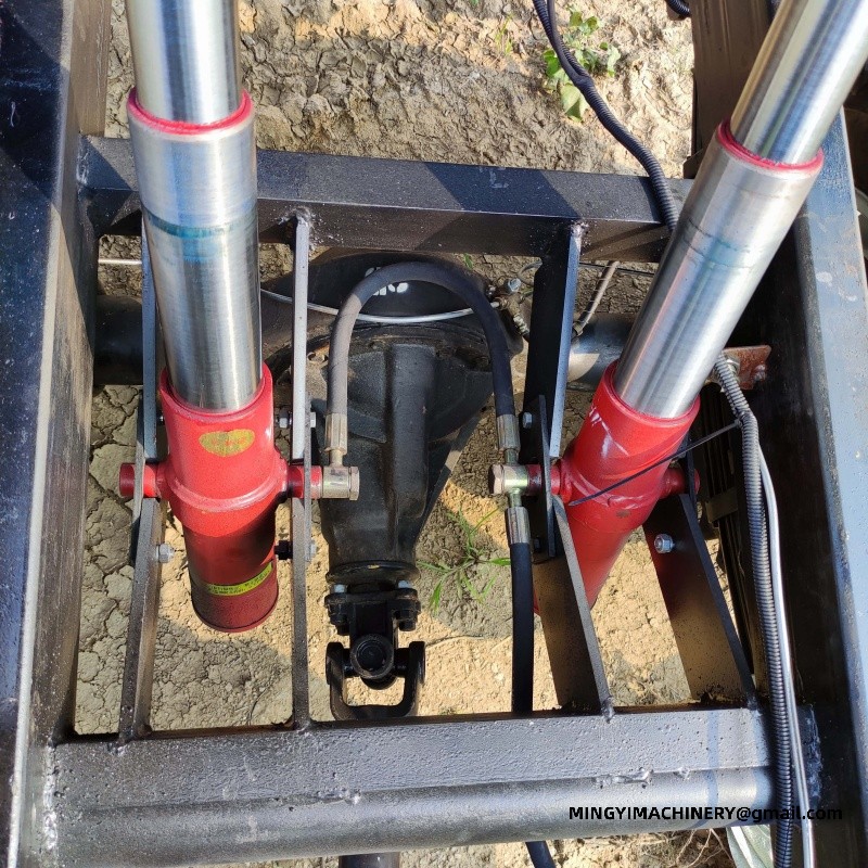 4WD dump truck with mixer drum