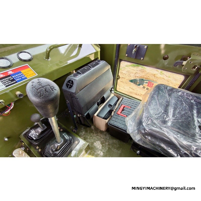 4x4 cargo transporter with hydraulic tipper