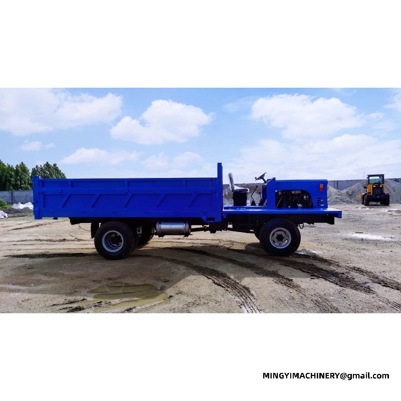 4x4 cargo transporter with hydraulic tipper