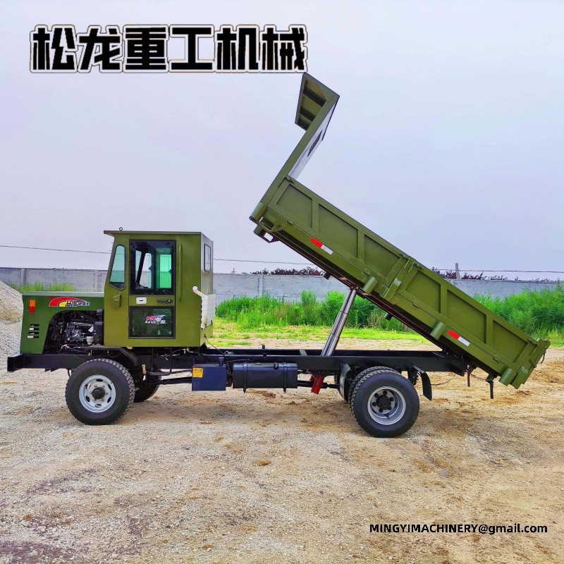 4x4 Water Tank Transport Truck
