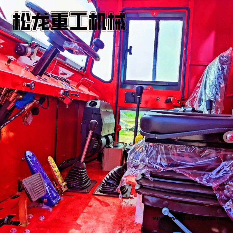 4WD dump truck