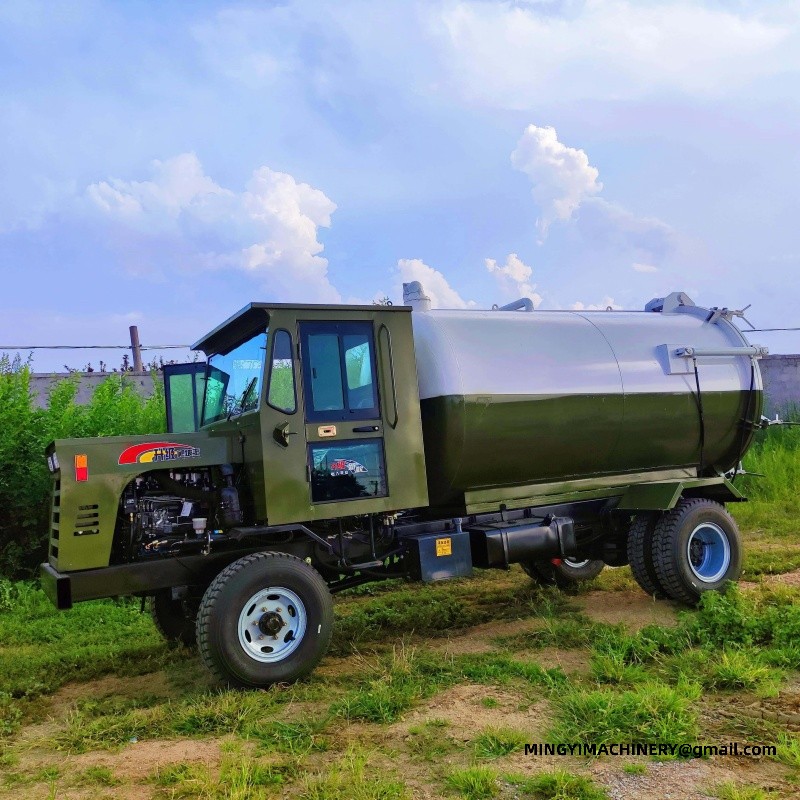 off road water transport truck