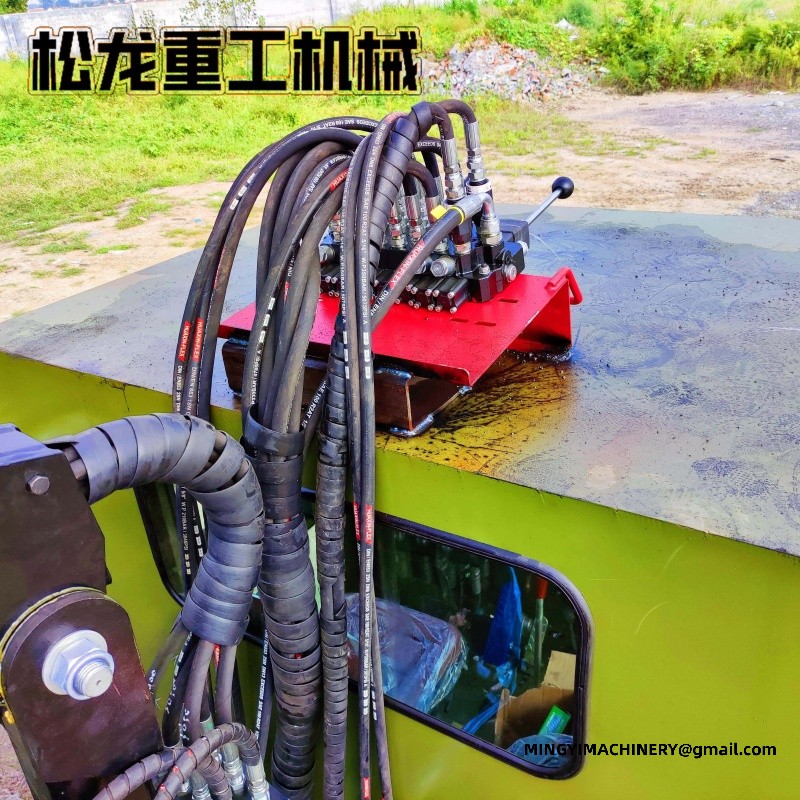 4x4 log grab truck