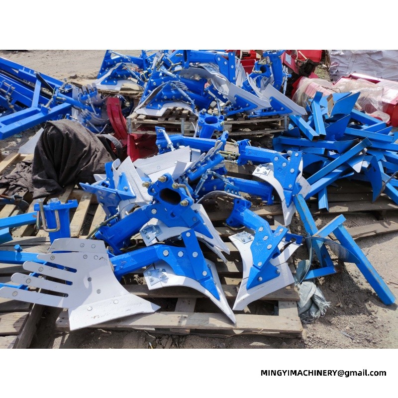 crawler tiller with seeder maize drill
