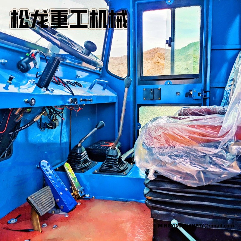 4WD dump truck