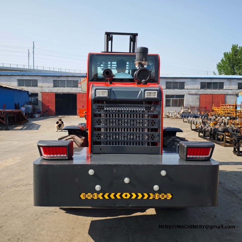 4 wheel drive forklift