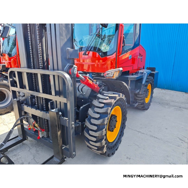 4 wheel drive forklift