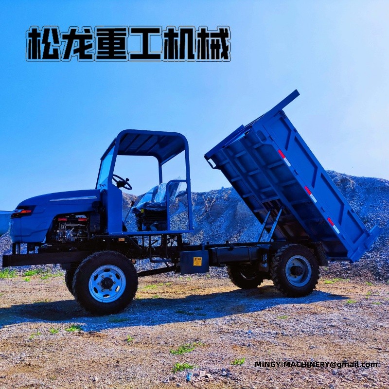 4WD trash transport vehicle