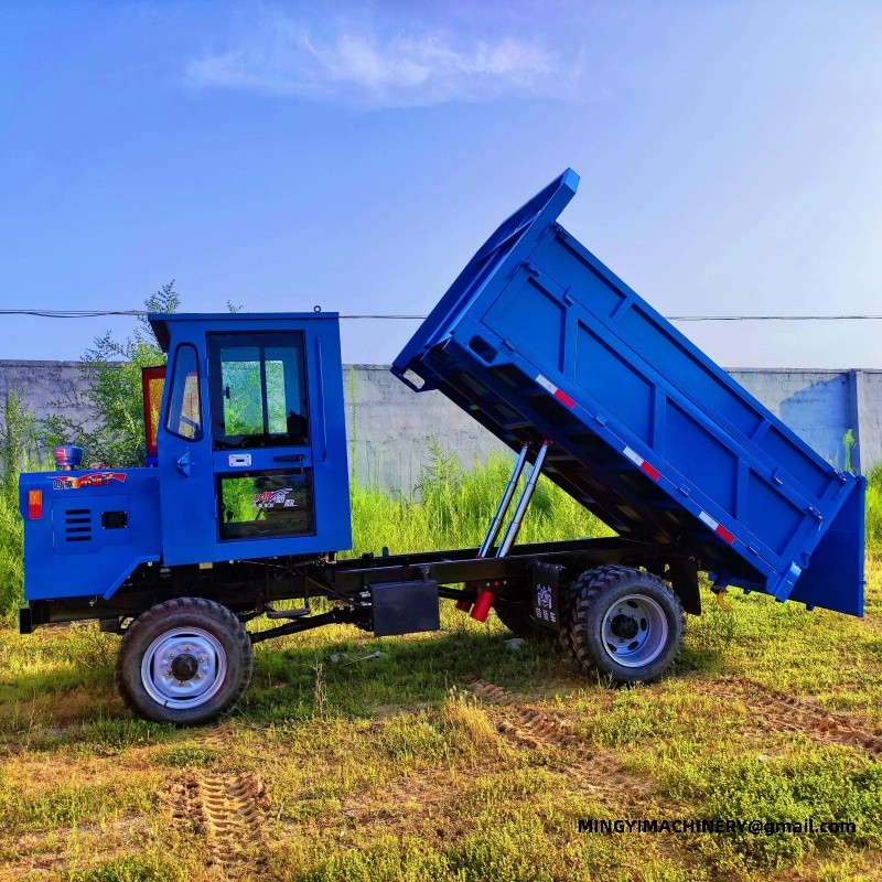 4x4 Garbage Transport Vehicle
