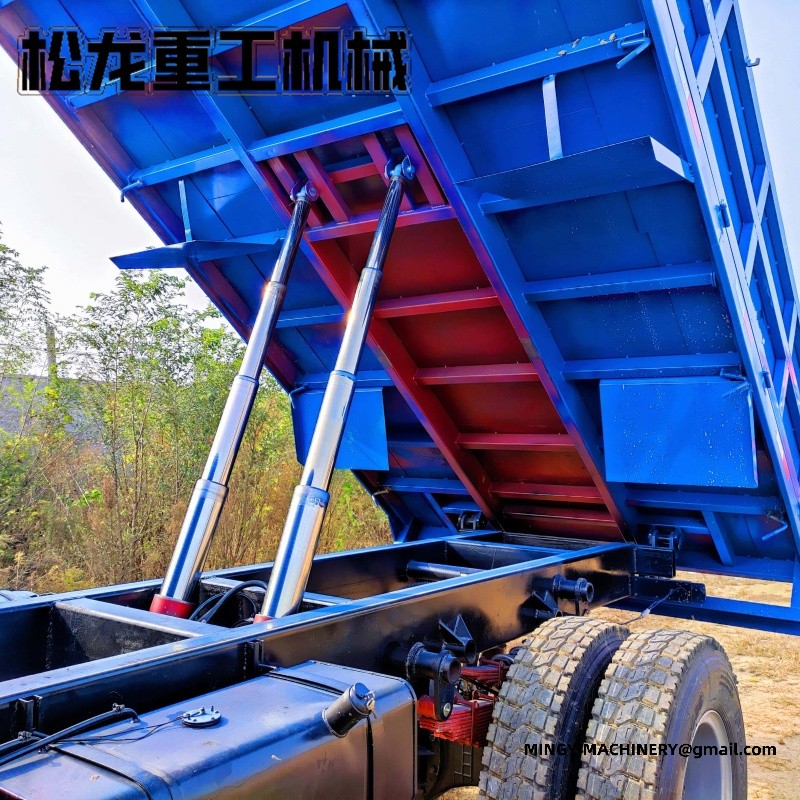 4x4 dumper with log grapple