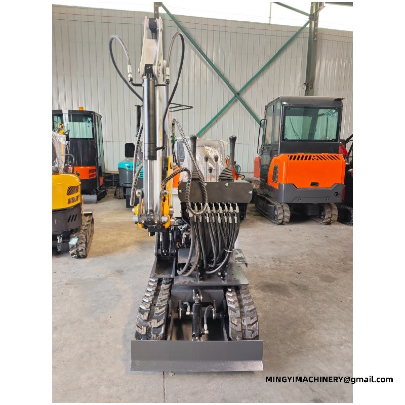 Mini garden excavator