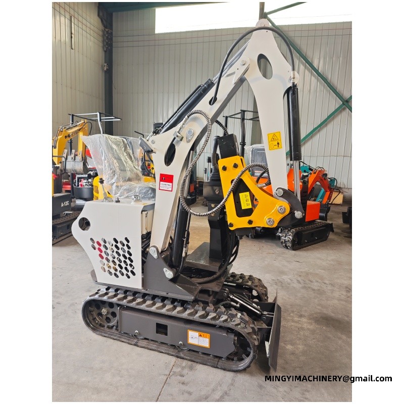 Mini garden excavator