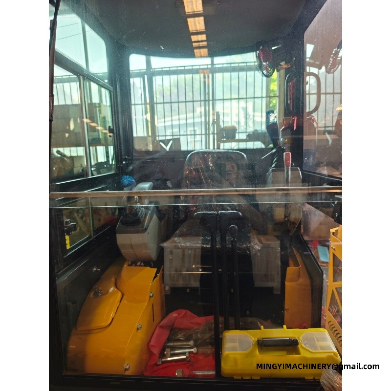 Narrow Space Access Compact Mini Excavator