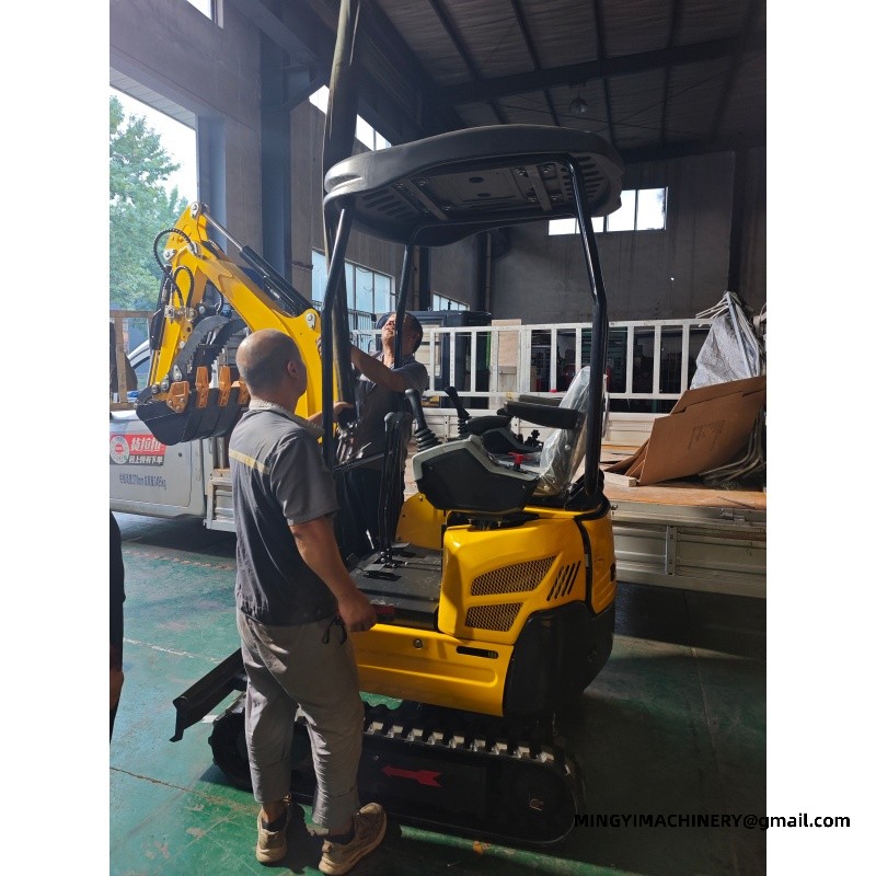 Anti Slip Track Mini Digger For Wet Muddy Farmland
