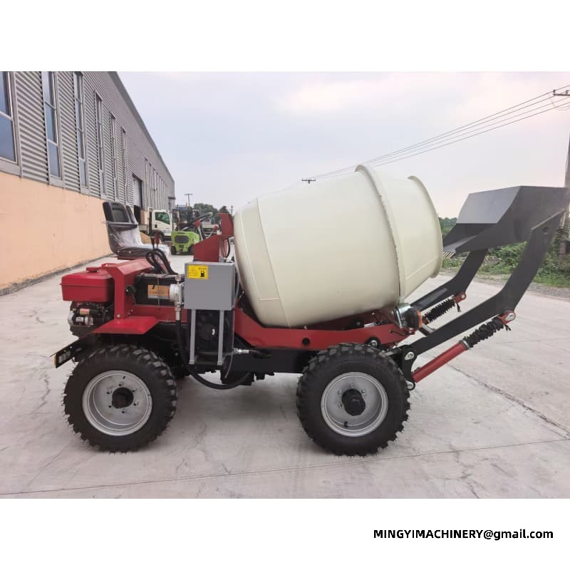 Small Self Loading Concrete Mixer